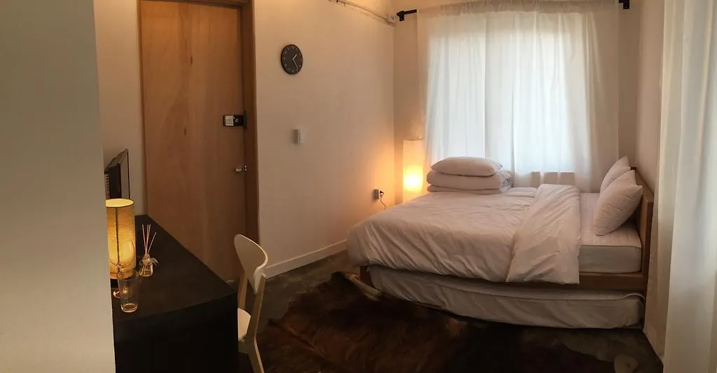 بيت شباب House 740 سيول