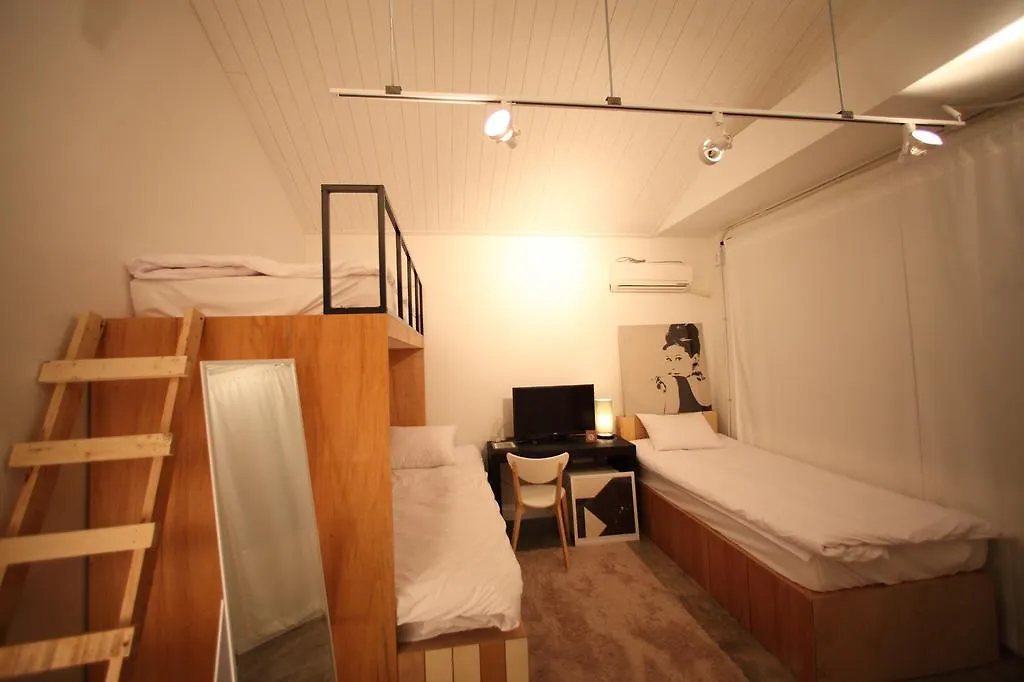 بيت شباب House 740 سيول